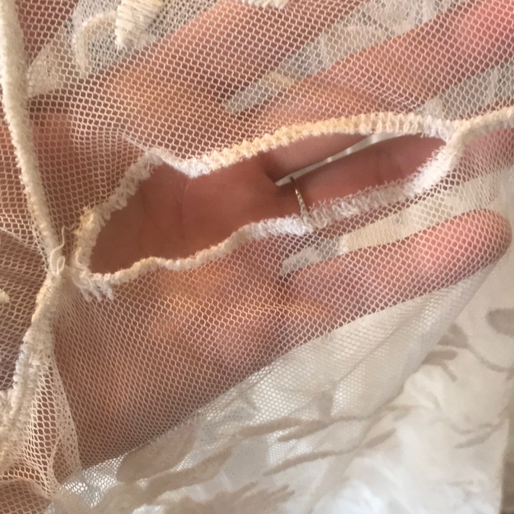 Lace top - Picture 4 of 4